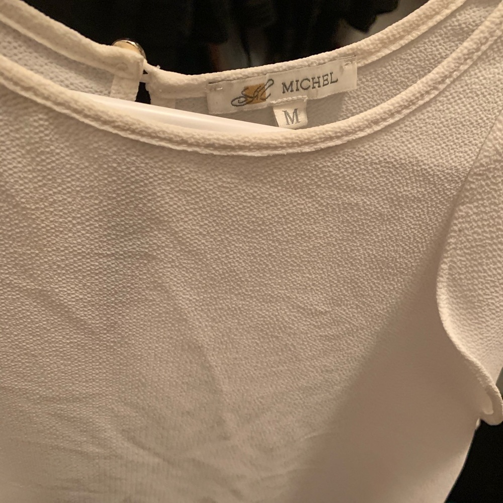 White top - Picture 3 of 3